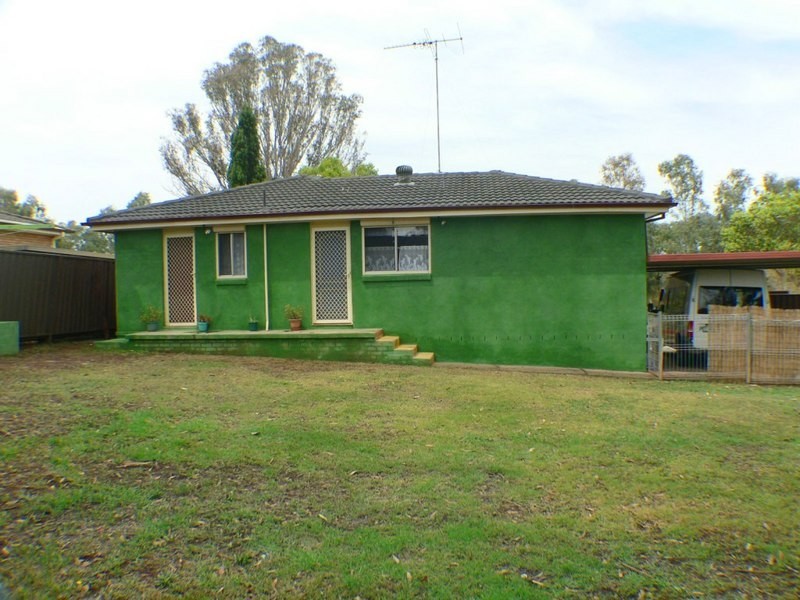 15 Glennie St, Colyton NSW 2760
