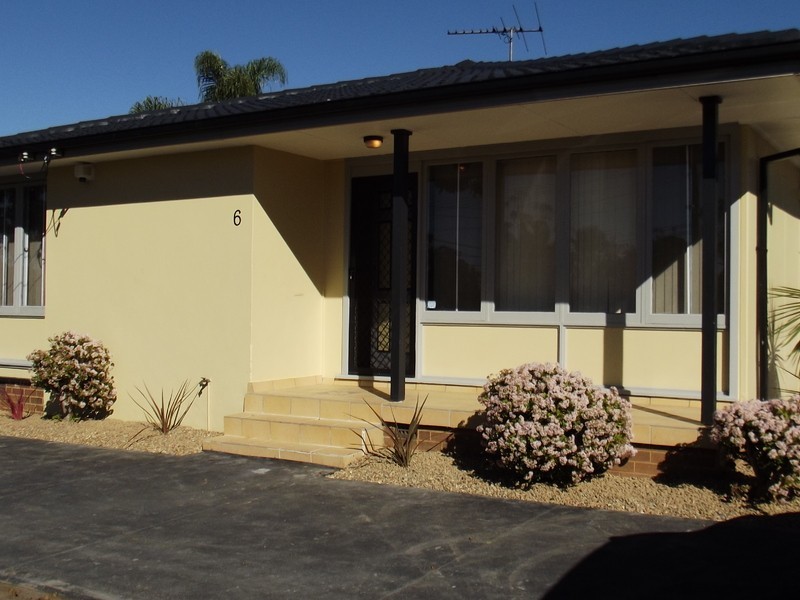 6 Murdoch st, Blackett NSW 2770