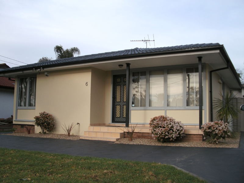 6 Murdoch st, Blackett NSW 2770
