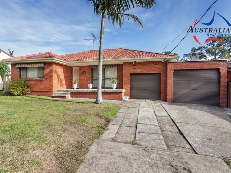 11 Hewitt St, Colyton NSW 2760