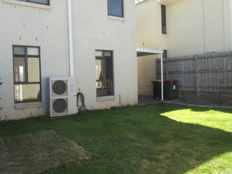 32 Dunlop Ave, Ropes Crossing NSW 2760