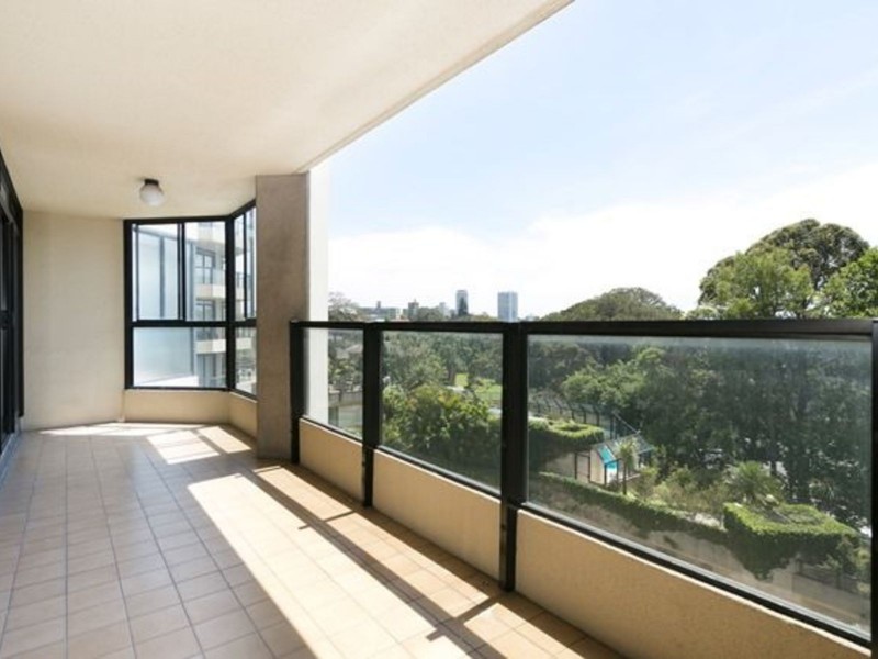 907/180 Ocean Street, Edgecliff NSW 2027