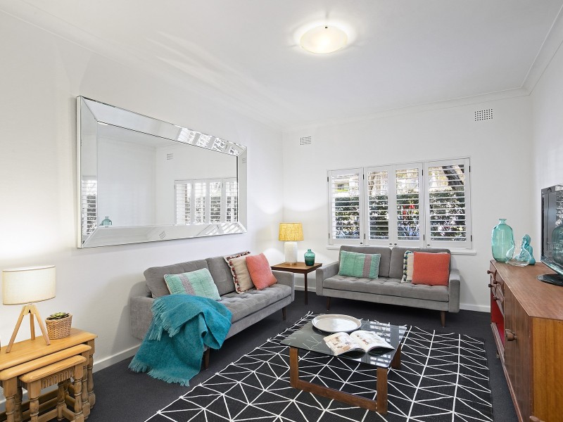 2/9 Guilfoyle Avenue, Double Bay NSW 2028