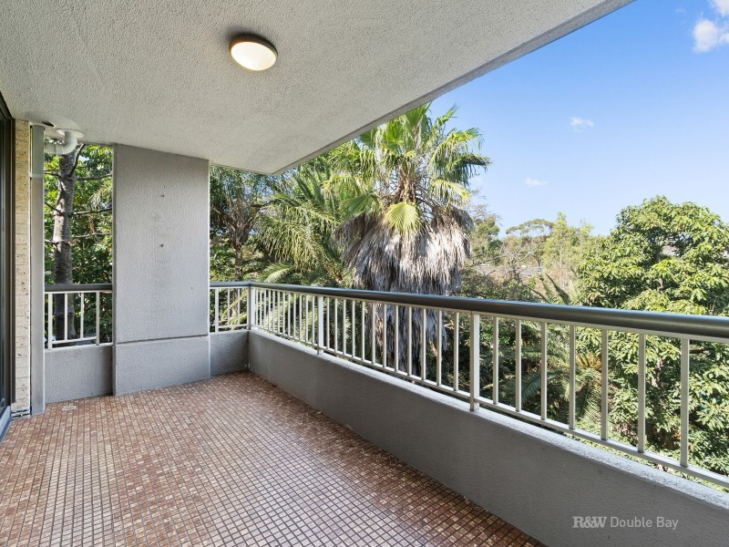 63/4 New Mclean Street, Edgecliff NSW 2027