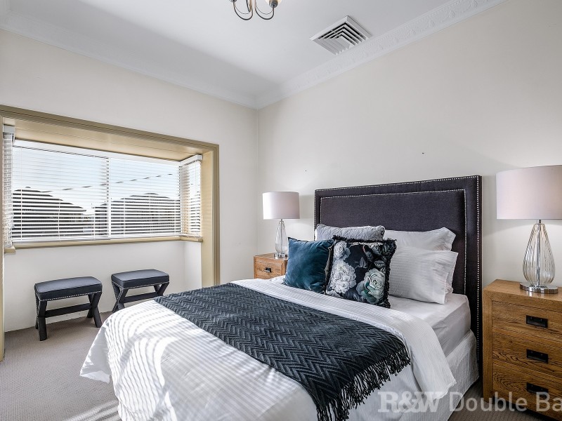 4 Waratah Street, North Bondi NSW 2026