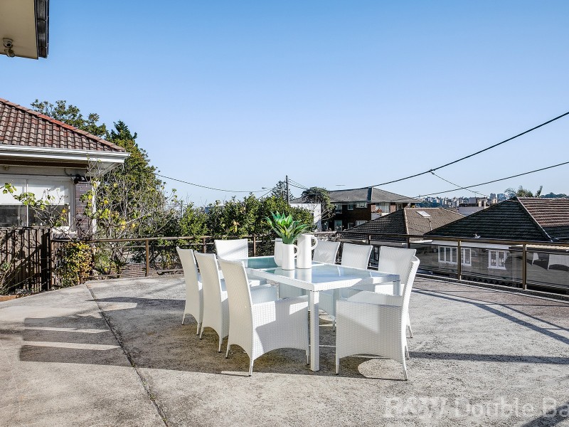 4 Waratah Street, North Bondi NSW 2026