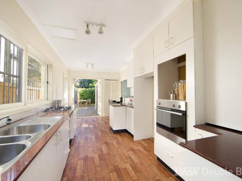 121 Denison Street, Bondi Junction NSW 2022