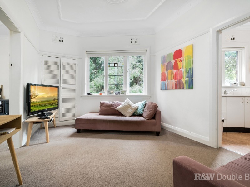 2/11 Russell Street, Woollahra NSW 2025