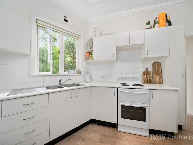 2/11 Russell Street, Woollahra NSW 2025