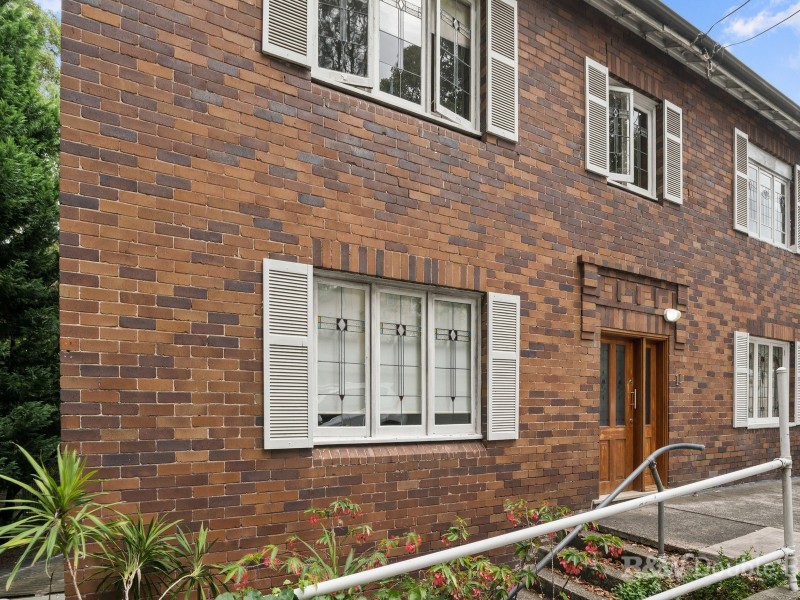 2/11 Russell Street, Woollahra NSW 2025