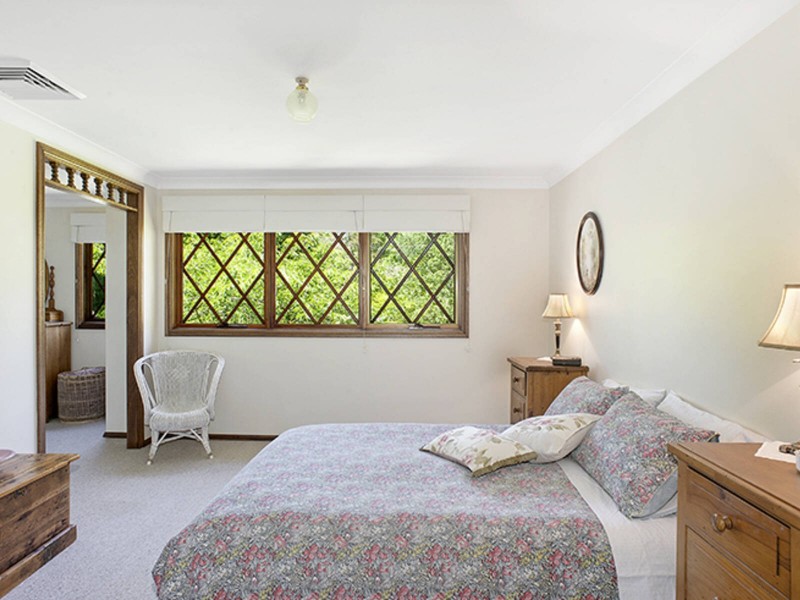 10 Murray Avenue, Wentworth Falls NSW 2782