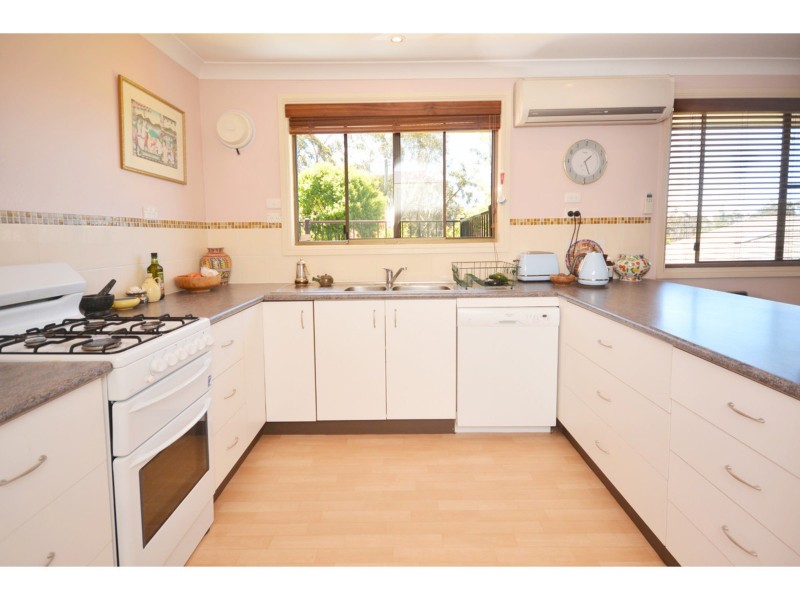 24 Strathearn Road, Leura NSW 2780