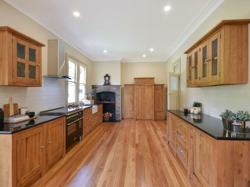 15 Daintrey Street, Wentworth Falls NSW 2782