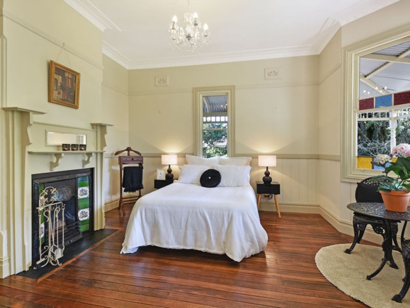15 Daintrey Street, Wentworth Falls NSW 2782