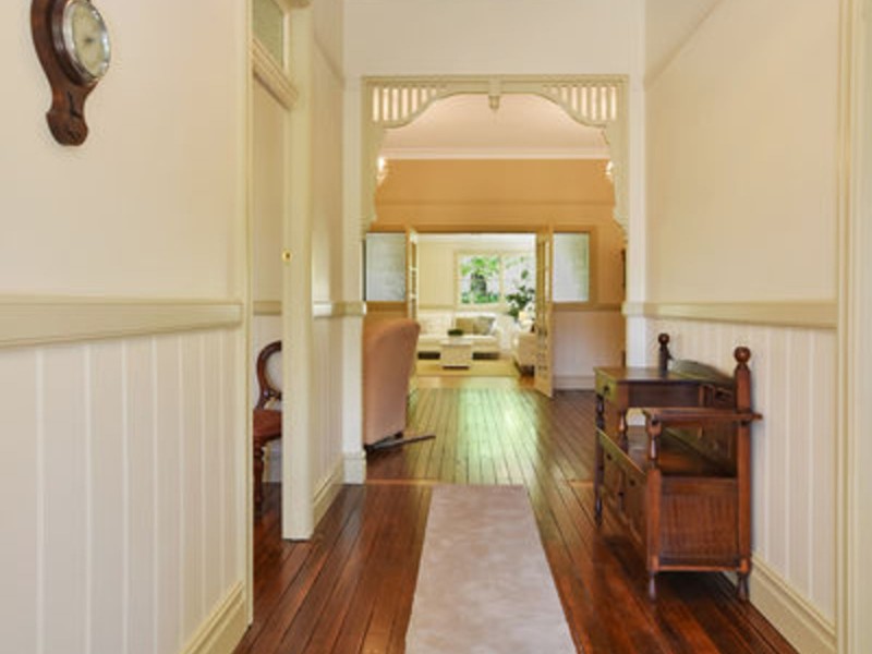 15 Daintrey Street, Wentworth Falls NSW 2782