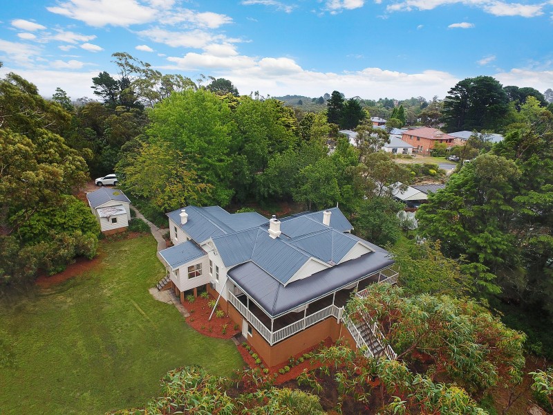 15 Daintrey Street, Wentworth Falls NSW 2782