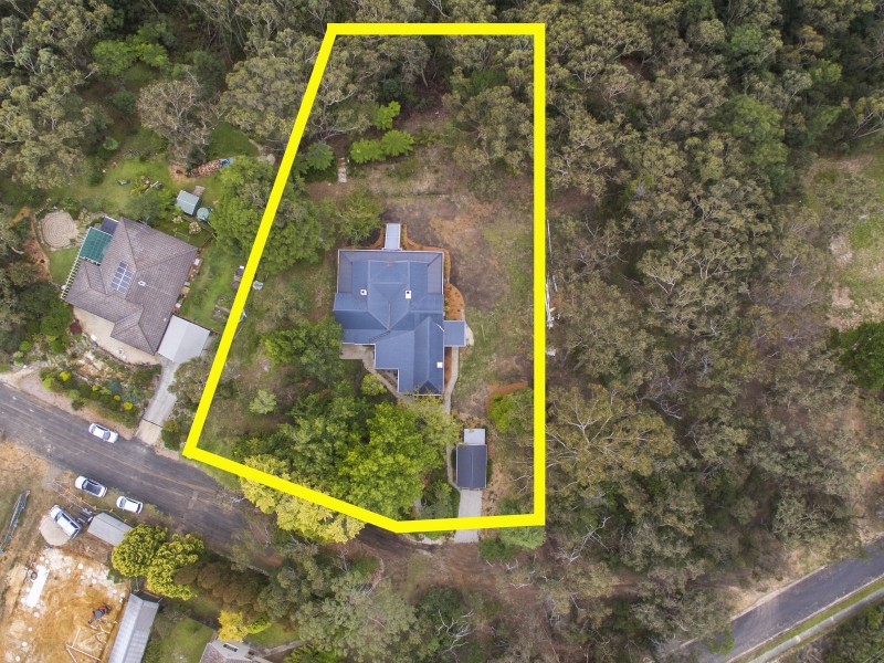 15 Daintrey Street, Wentworth Falls NSW 2782