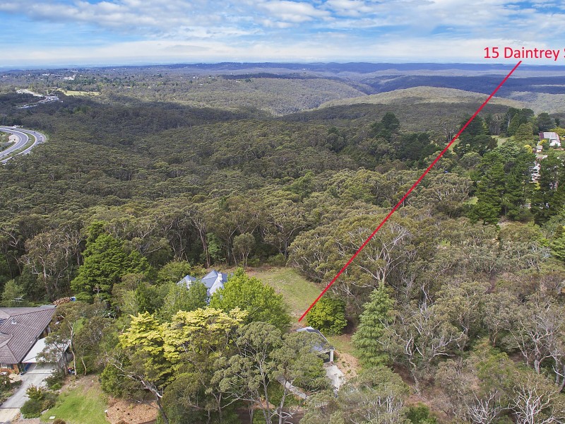 15 Daintrey Street, Wentworth Falls NSW 2782