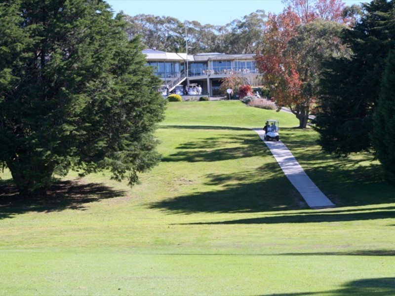 17 Chancery Lane, Wentworth Falls NSW 2782