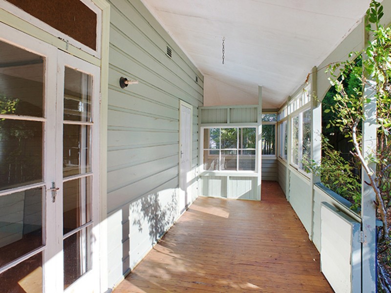 32 Pritchard Street, Wentworth Falls NSW 2782 Richardson & Wrench