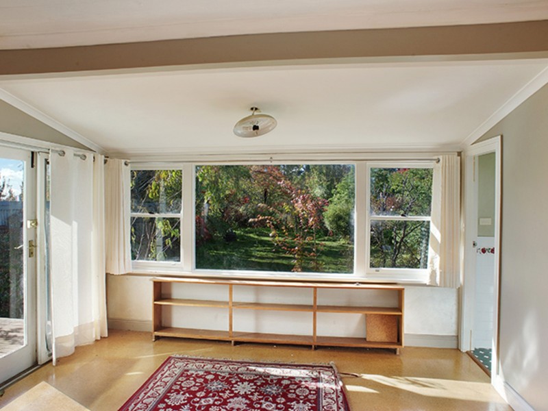 32 Pritchard Street, Wentworth Falls NSW 2782