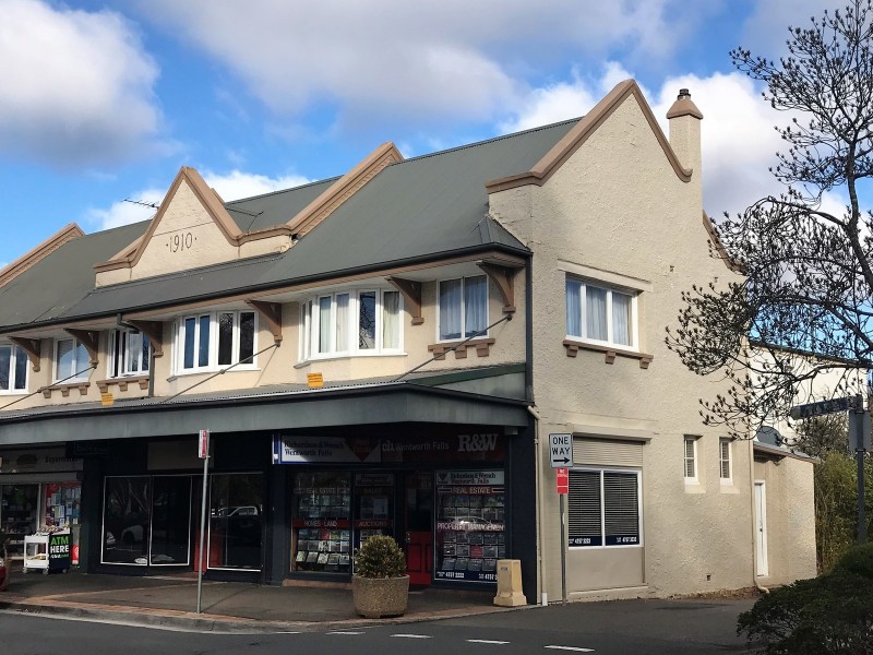 11 Station Street, Wentworth Falls NSW 2782