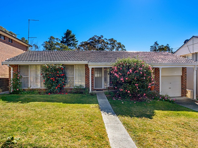31 Beatty Road, Wentworth Falls NSW 2782