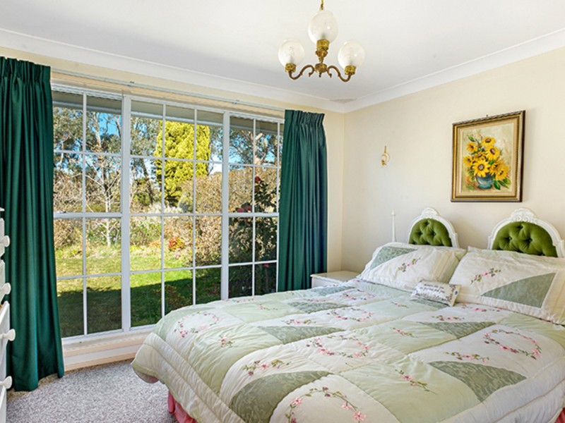 31 Beatty Road, Wentworth Falls NSW 2782