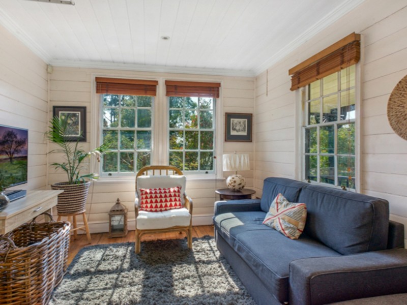 15 Cascade Street, Wentworth Falls NSW 2782