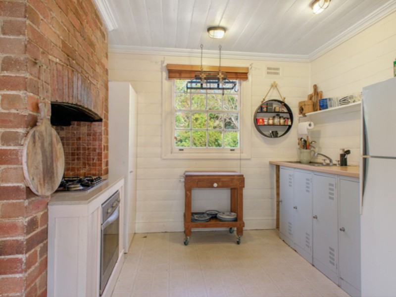 15 Cascade Street, Wentworth Falls NSW 2782