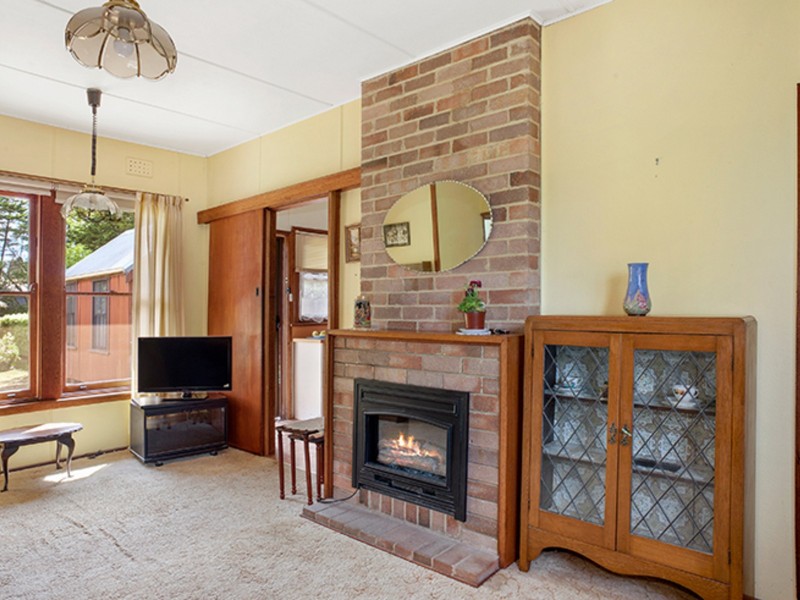 3 Bellevue Road, Wentworth Falls NSW 2782