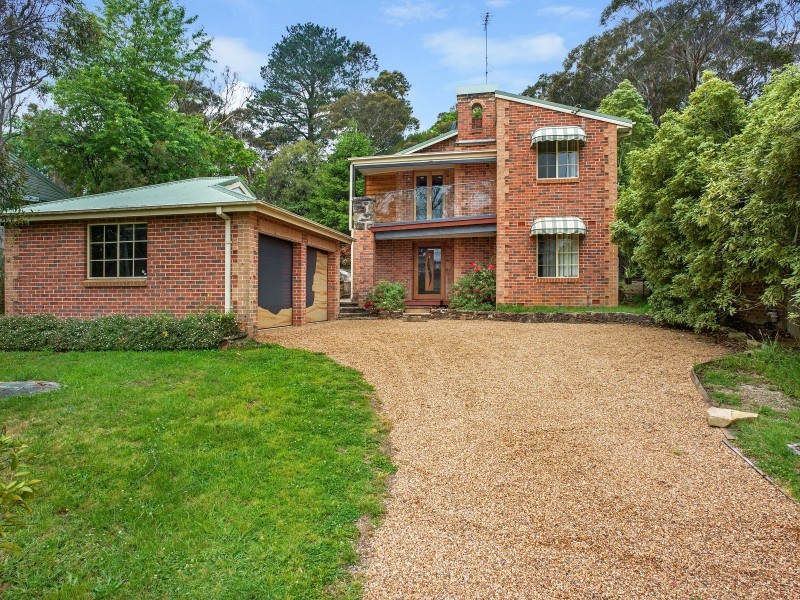 48 Shortland Street, Wentworth Falls NSW 2782
