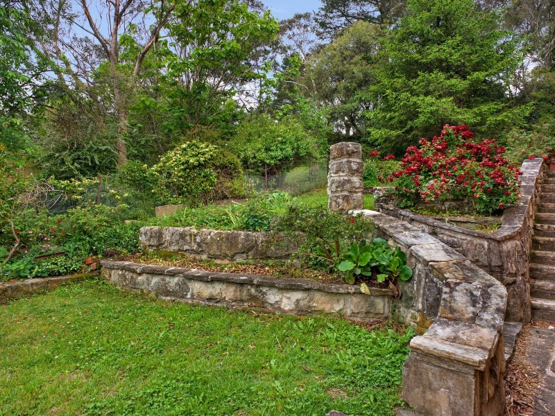 48 Shortland Street, Wentworth Falls NSW 2782