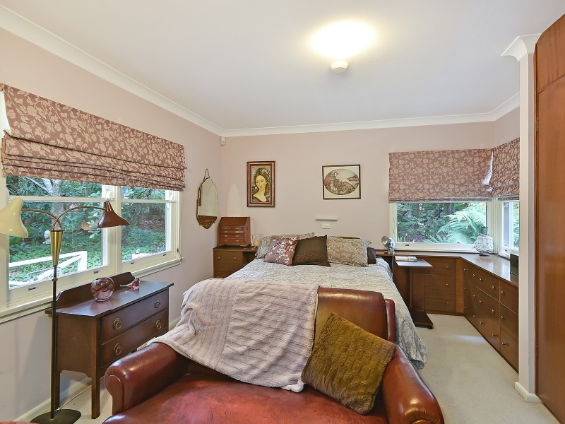 16 Myoori Avenue, Wentworth Falls NSW 2782