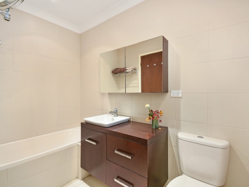 16 Myoori Avenue, Wentworth Falls NSW 2782