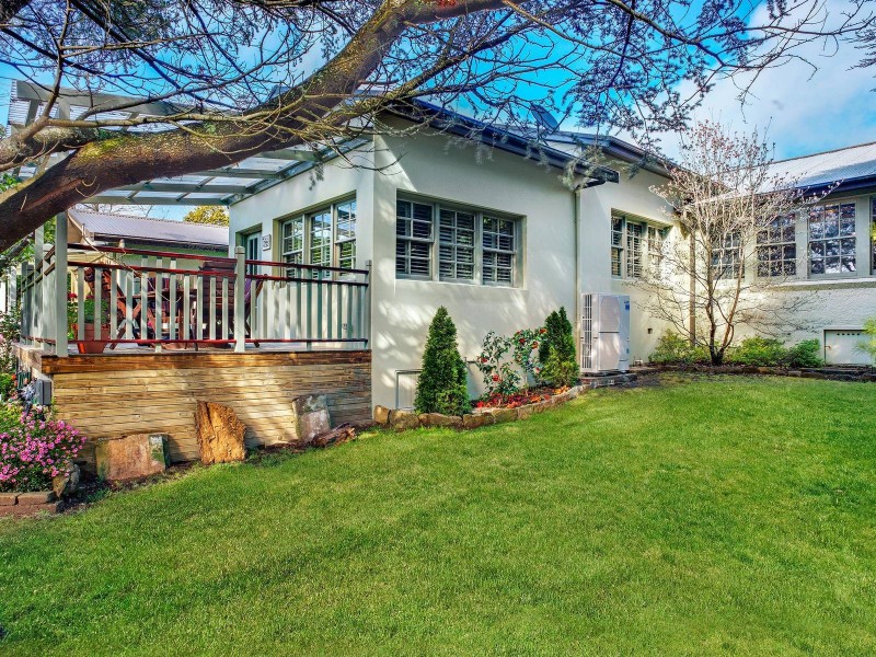 85 Blaxland Road, Wentworth Falls NSW 2782