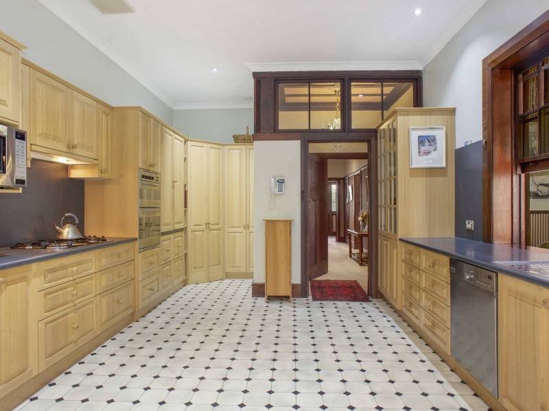 85 Blaxland Road, Wentworth Falls NSW 2782