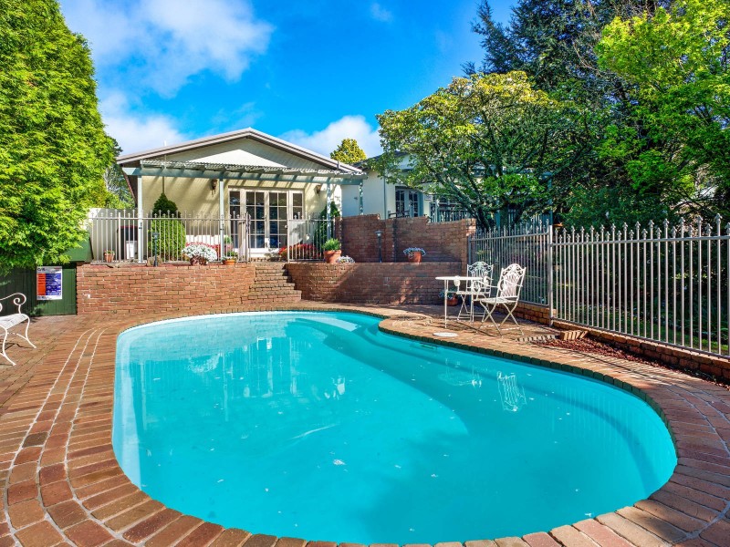 85 Blaxland Road, Wentworth Falls NSW 2782