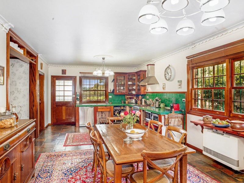 36 Canberra Street, Wentworth Falls NSW 2782