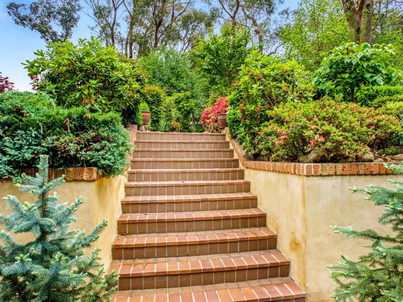 36 Canberra Street, Wentworth Falls NSW 2782