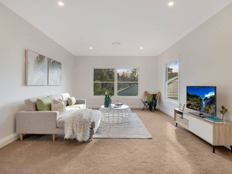 39 & 39A Cascade Street, Wentworth Falls NSW 2782