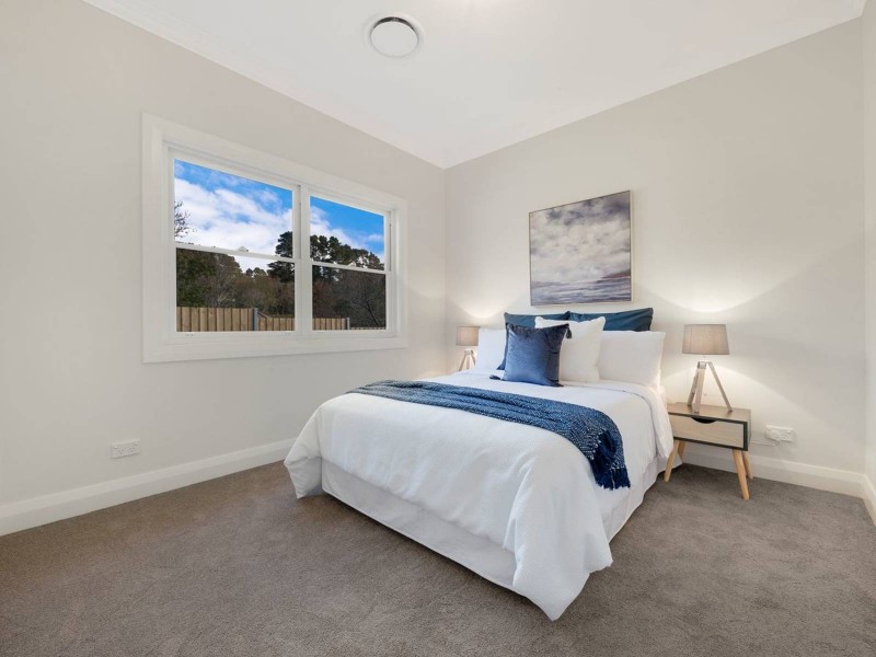 39 & 39A Cascade Street, Wentworth Falls NSW 2782