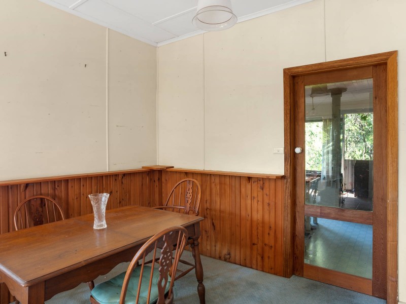 27 Toulon Avenue, Wentworth Falls NSW 2782