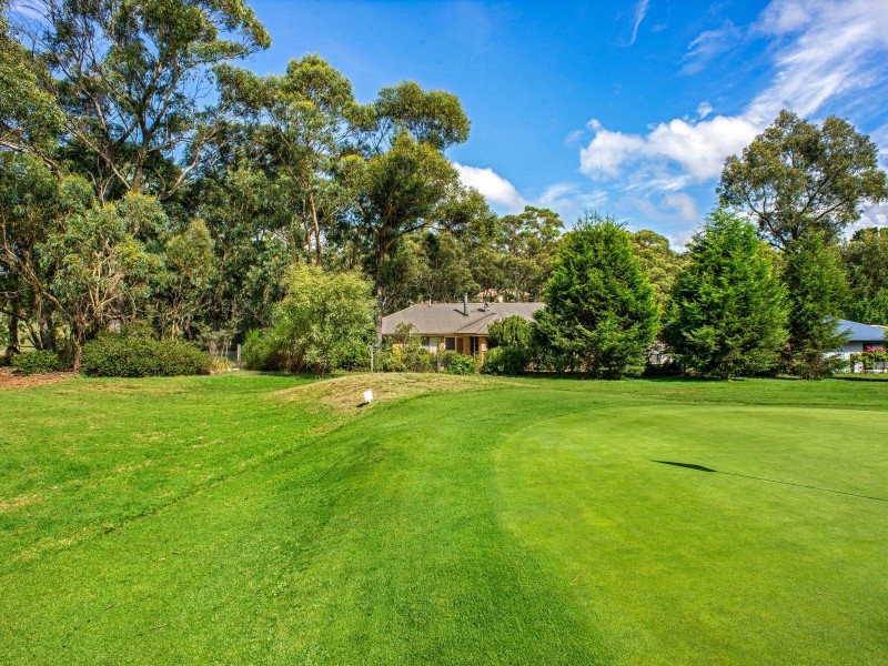 66 Darwin Avenue, Wentworth Falls NSW 2782
