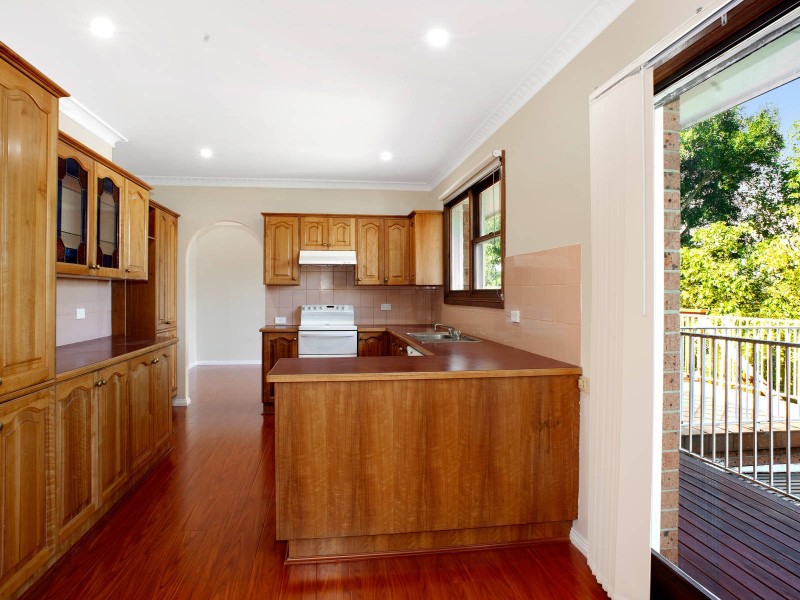 3 Maple Grove, Wentworth Falls NSW 2782