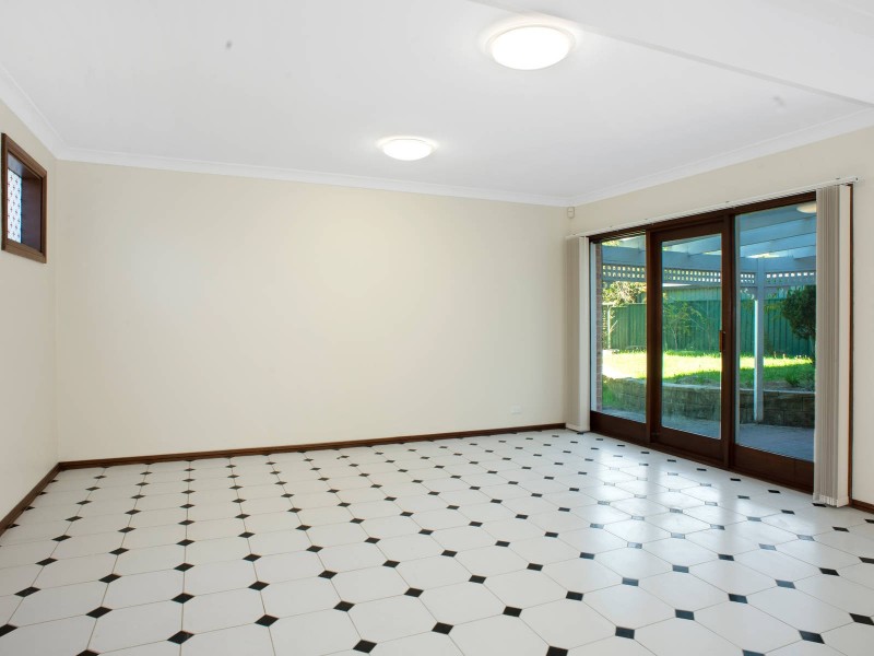 3 Maple Grove, Wentworth Falls NSW 2782