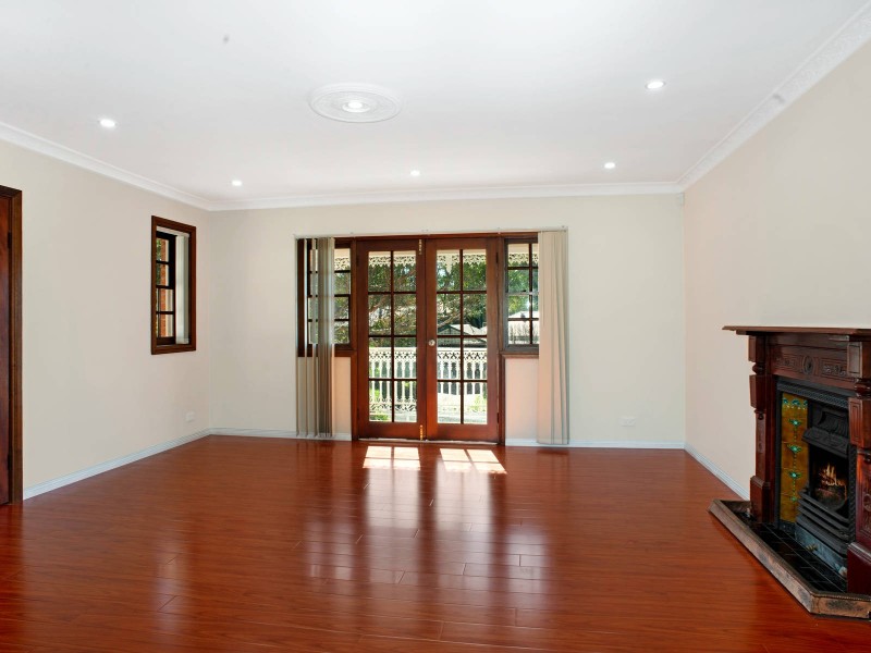 3 Maple Grove, Wentworth Falls NSW 2782