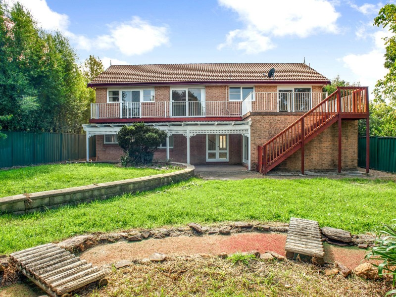 3 Maple Grove, Wentworth Falls NSW 2782