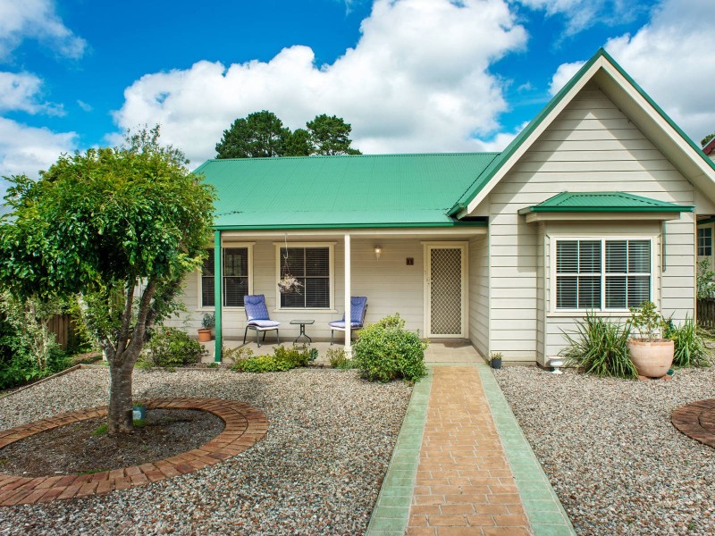 1/11 Cale Lane, Wentworth Falls NSW 2782