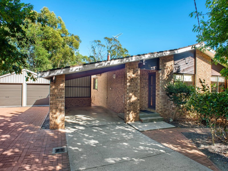 19 Shortland Street, Wentworth Falls NSW 2782